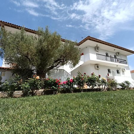 Apartamento Marios Garden House Afytos Exterior foto