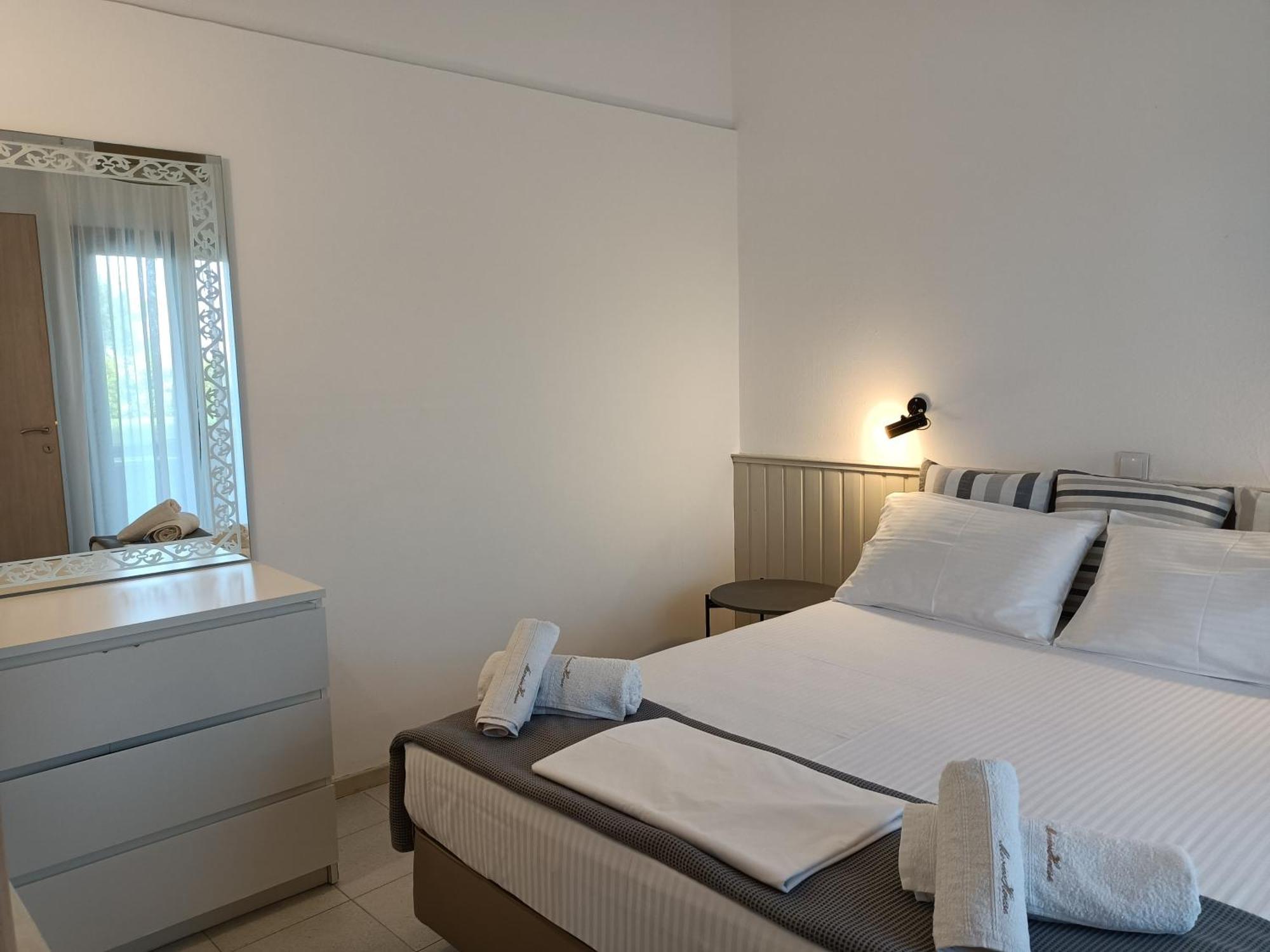 Apartamento Marios Garden House Afytos Habitación foto